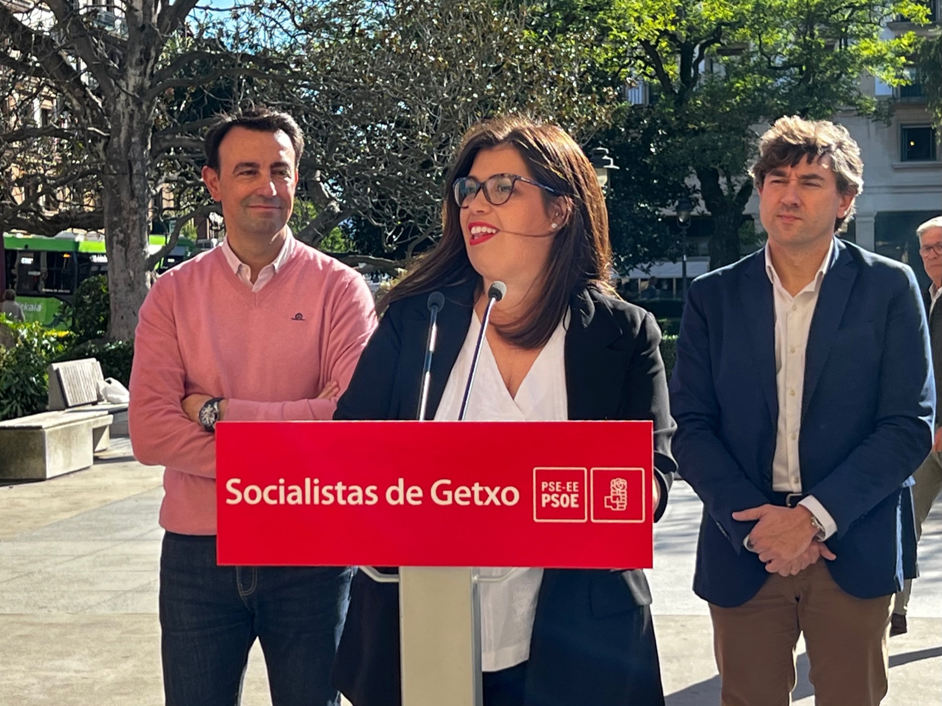 2 Eneko Andueza, presentación de Carmen Díaz para la Alcaldía de Getxo