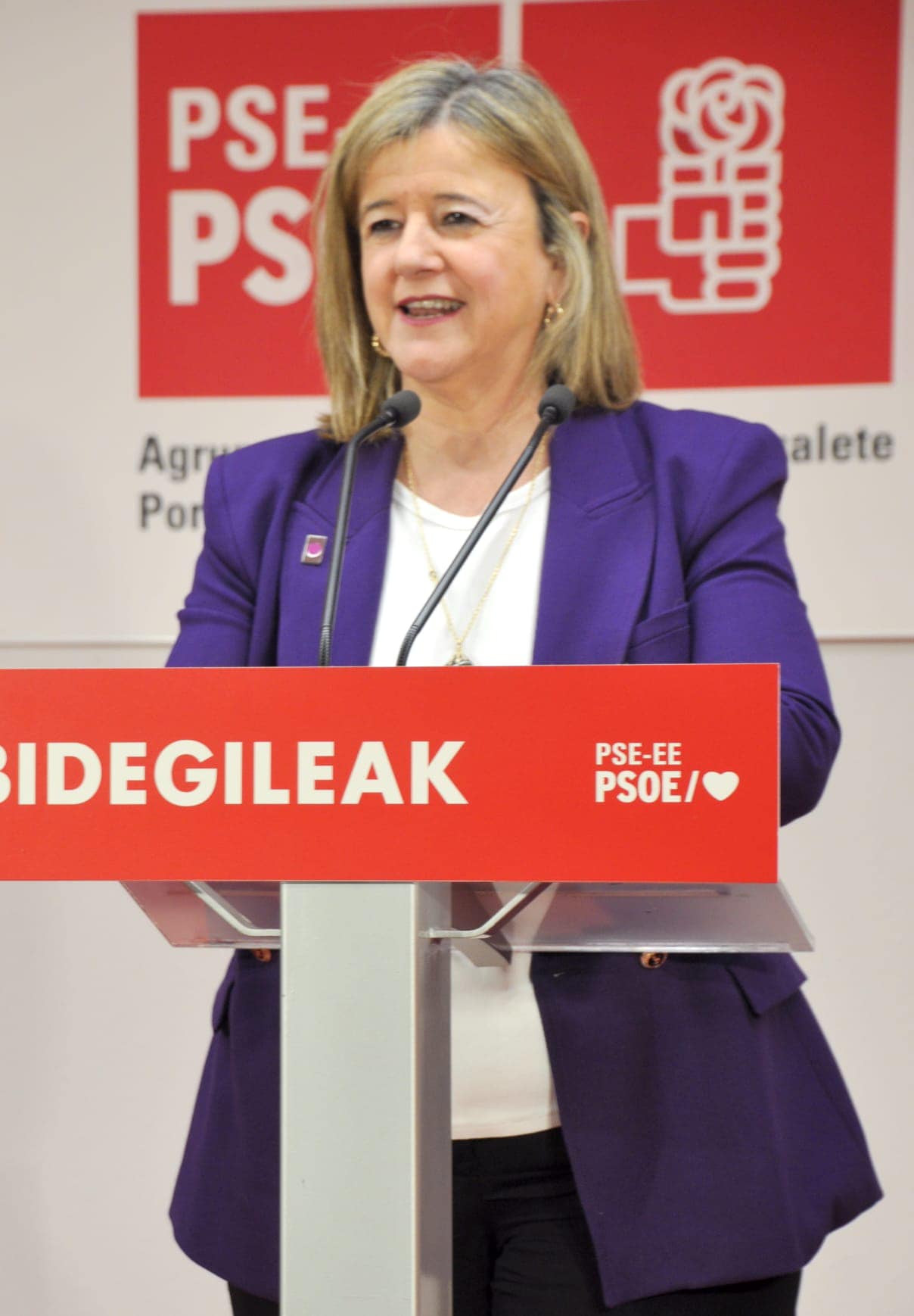 2 Teresa Laespada. Premios Bidegileak