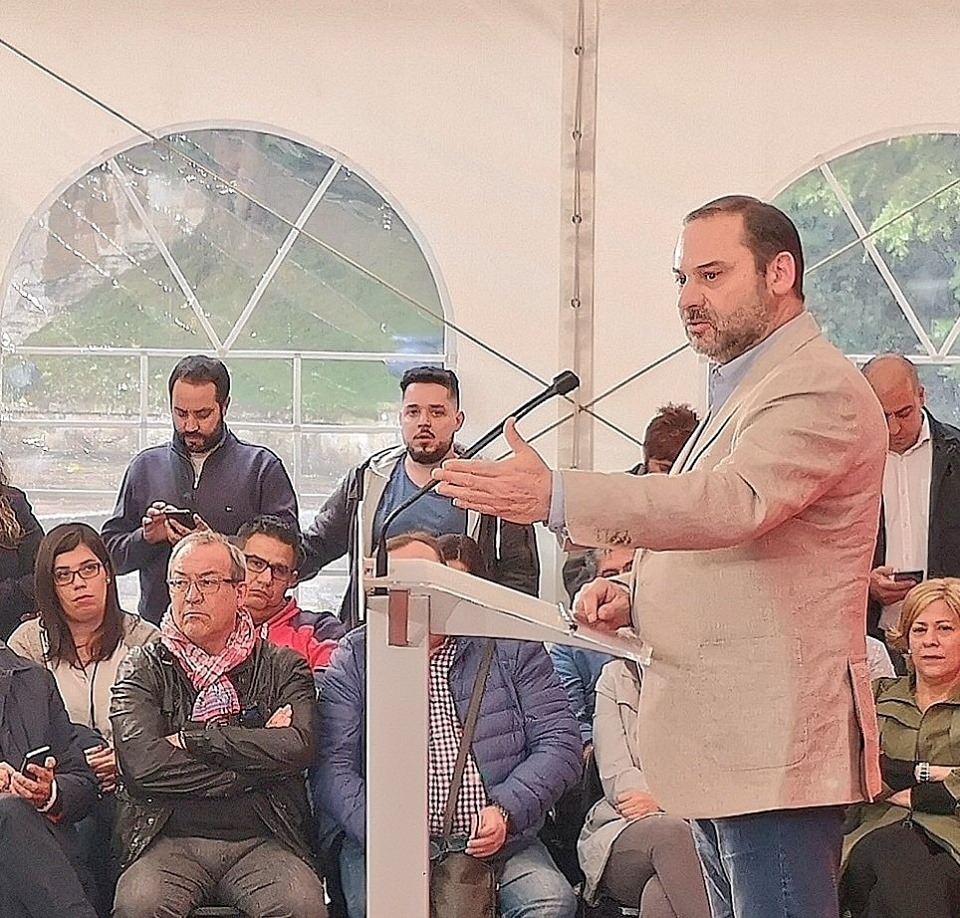 Acto político en Portugalete, José Luis Ábalos (1)