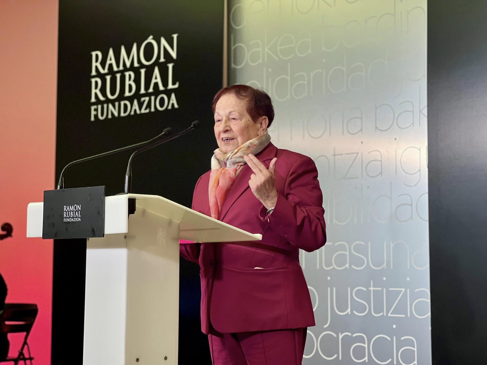 Esther Cabezudo. Mujeres frente a ETA. Homenaje de la Fundación Ramón Rubial