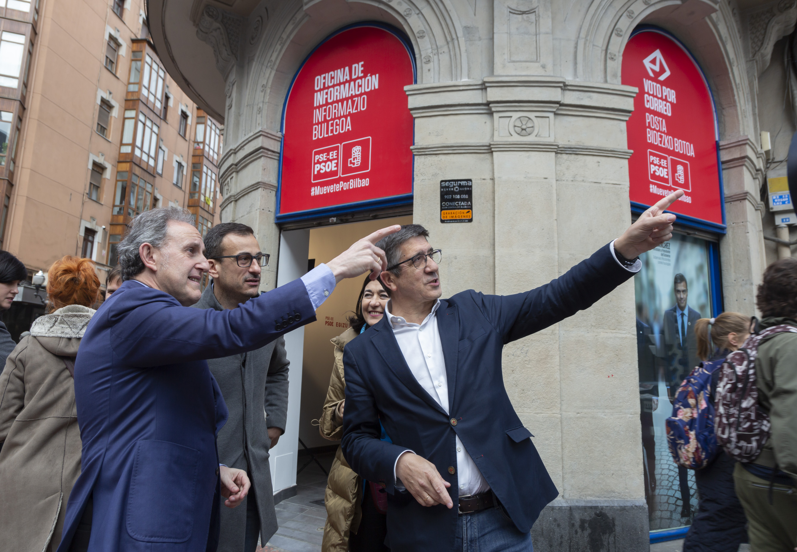 Oficina Información Ciudadana de PSE-EE en Bilbao. Patxi López